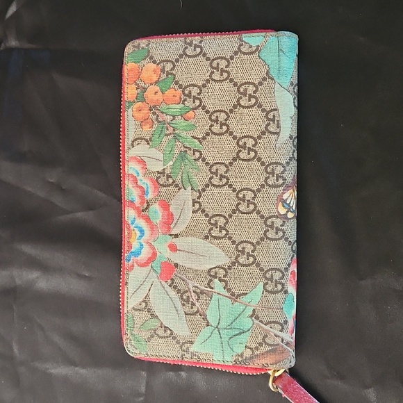 Gucci GG Supreme Canvas Tian Zip Continental Wallet - Picture 4 of 11